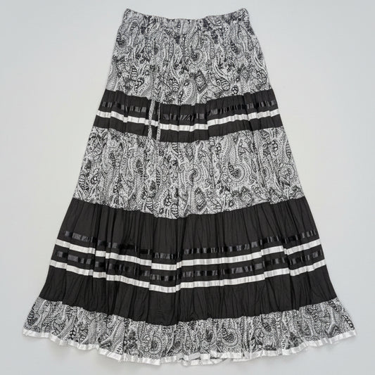 BLACK & WHITE PAISLEY RIBBON SKIRT