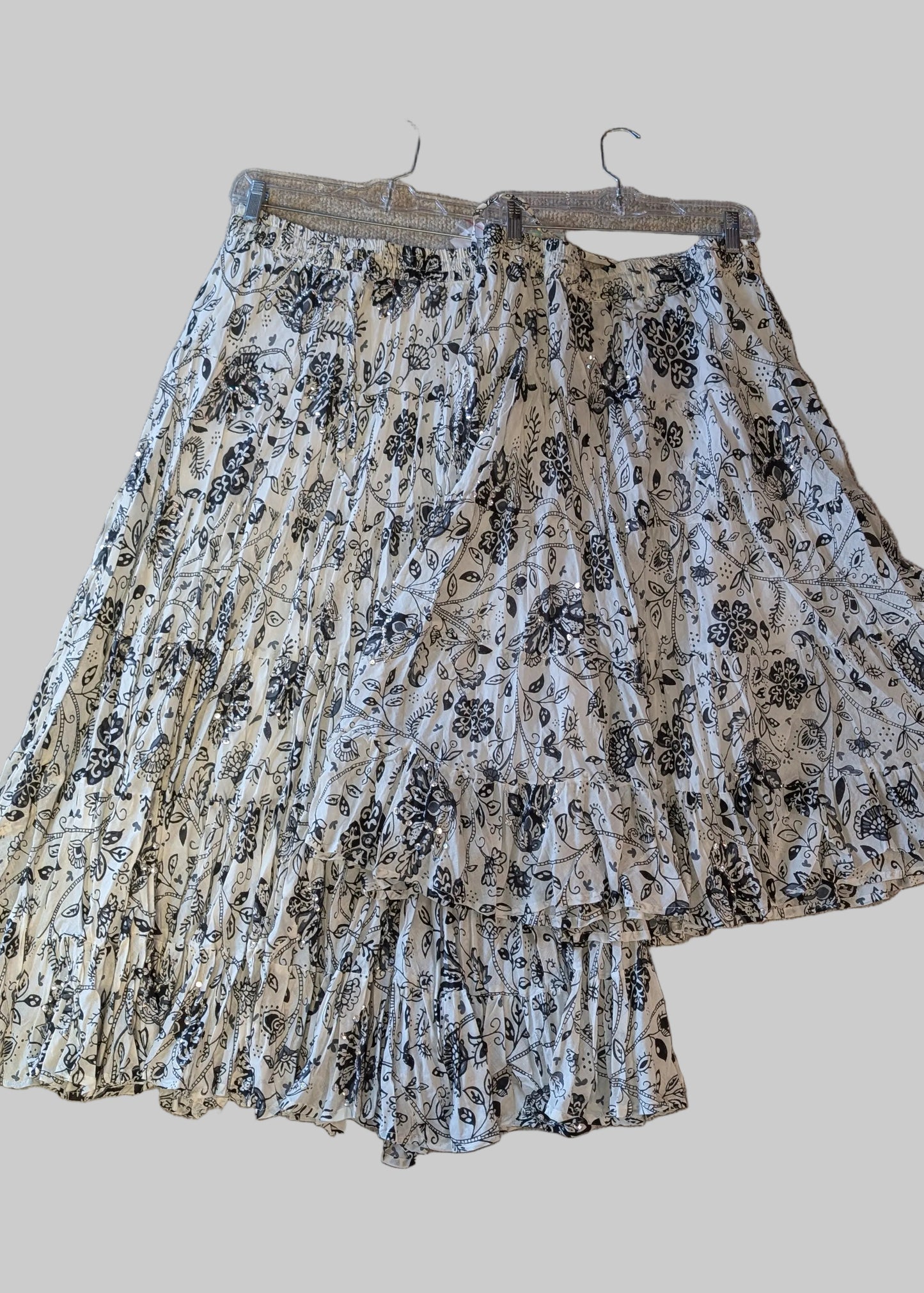 WHITE/BLACK SEQUIN PRAIRIE SKIRT