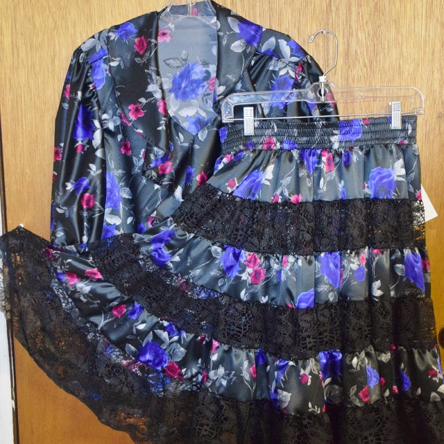 SATIN & FLOWERS PRAIRIE SKIRT SIZE SMALL